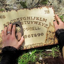 OUIJA Lucifer con planchette, pirografia su legno